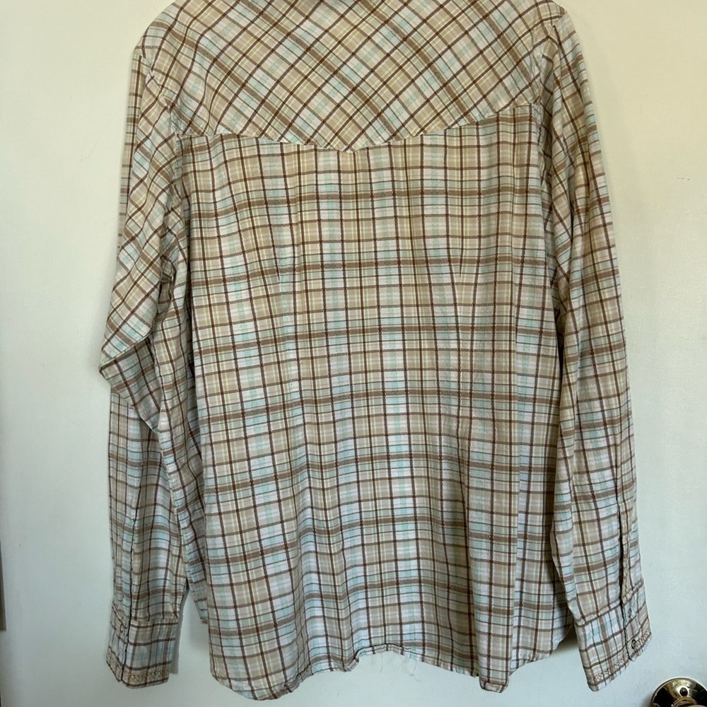 Pinch 100% cotton snap down western/ equestrian top with metallic stitching